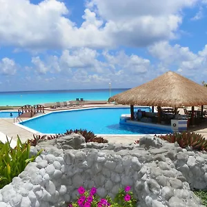 https://cancun-beach-aparthotel-by-las-brisas.quintano-roohotels.com